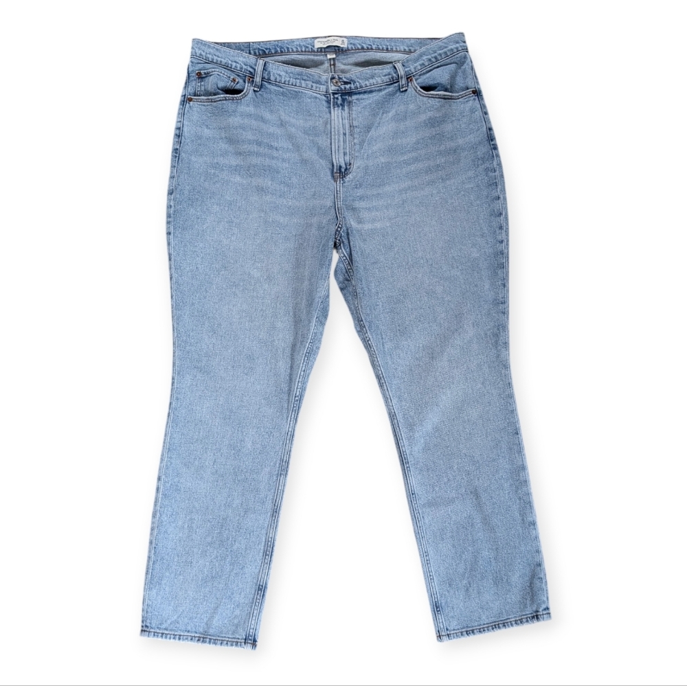 Abercrombie Women's Plus 90s Slim Stretch Ultra High Rise Jeans Curve Love Short